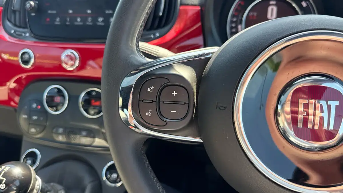 2022-fiat-500-10-dolcevita-big-22