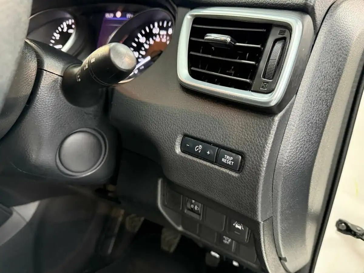 2021-nissan-qashqai-13-dig-t-n-connecta-140ps-big-33