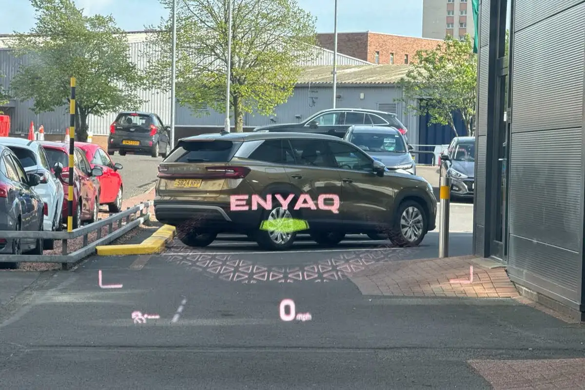2022-skoda-enyaq-e-60-big-18