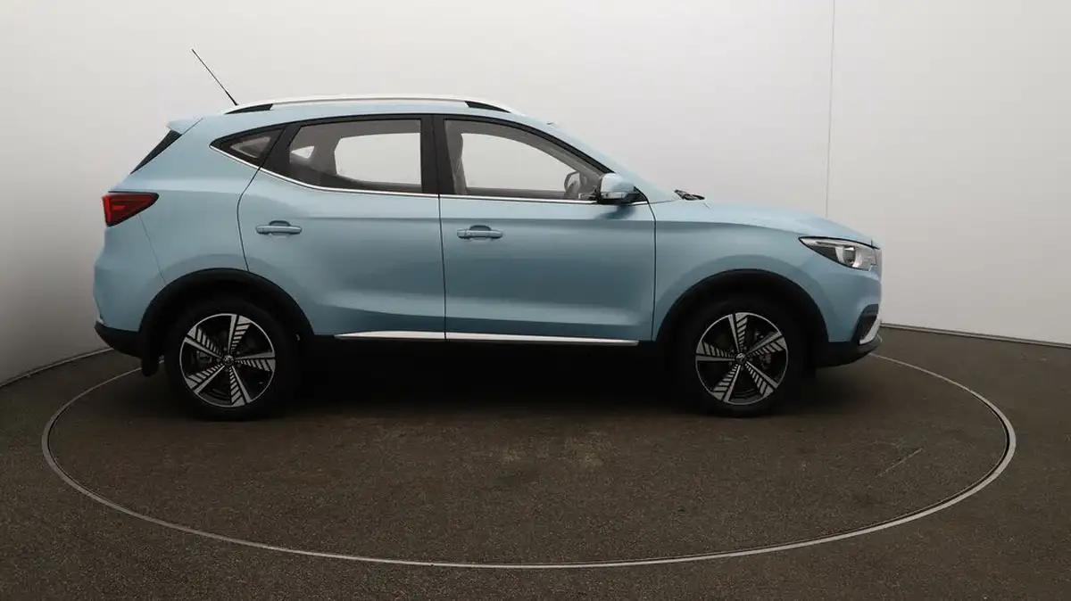 2021-mg-zs-suv-e-exclusive-ev-big-43