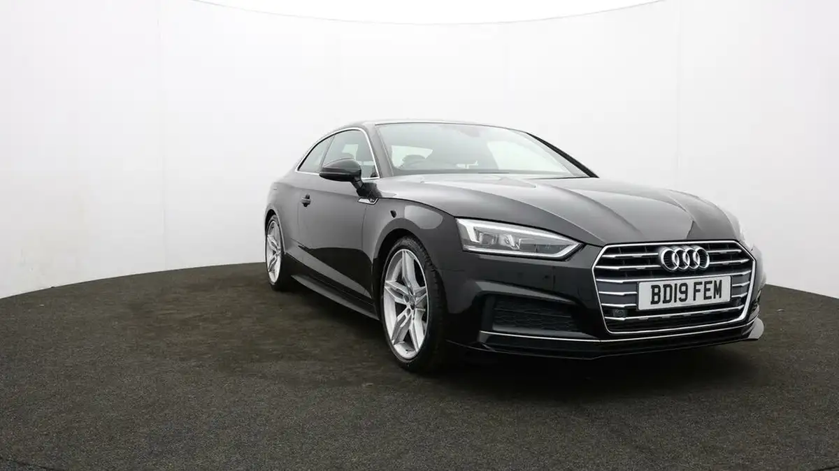 2019-audi-a5-20-35-tfsi-s-line-ss-coupe-2d-big-40