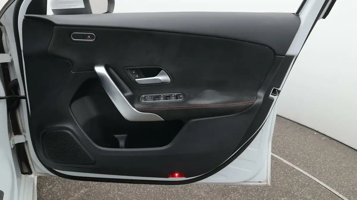 2020-mercedes-benz-a-class-13-a200-amg-line-hatchback-5d-big-15