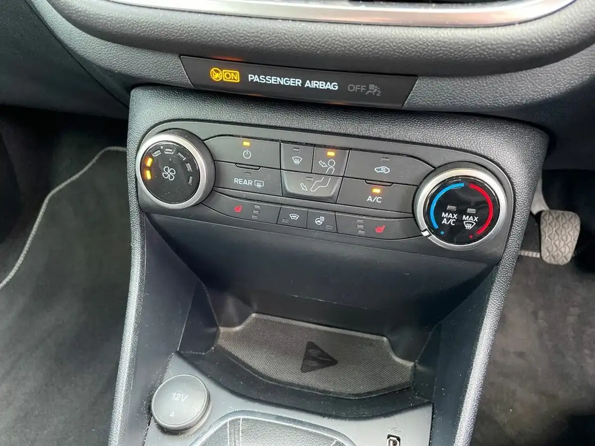 2022-ford-fiesta-10t-titanium-125ps-hybrid-mhev-big-23