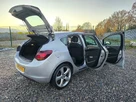 2010-vauxhall-astra-16-sri-16v-vvt-115ps-hatchback-5d-auto-small-16