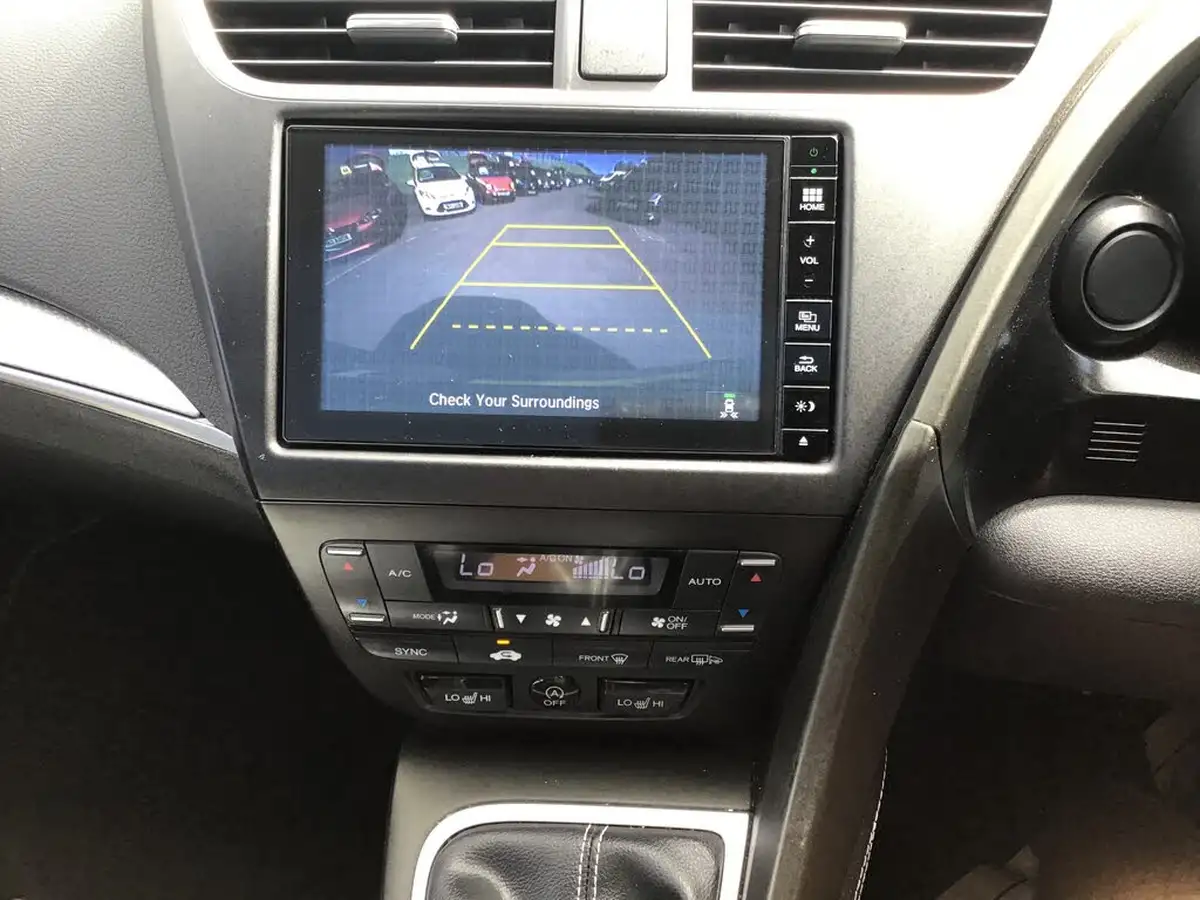 2017-honda-civic-16-i-dtec-sr-dasp-hatchback-big-20