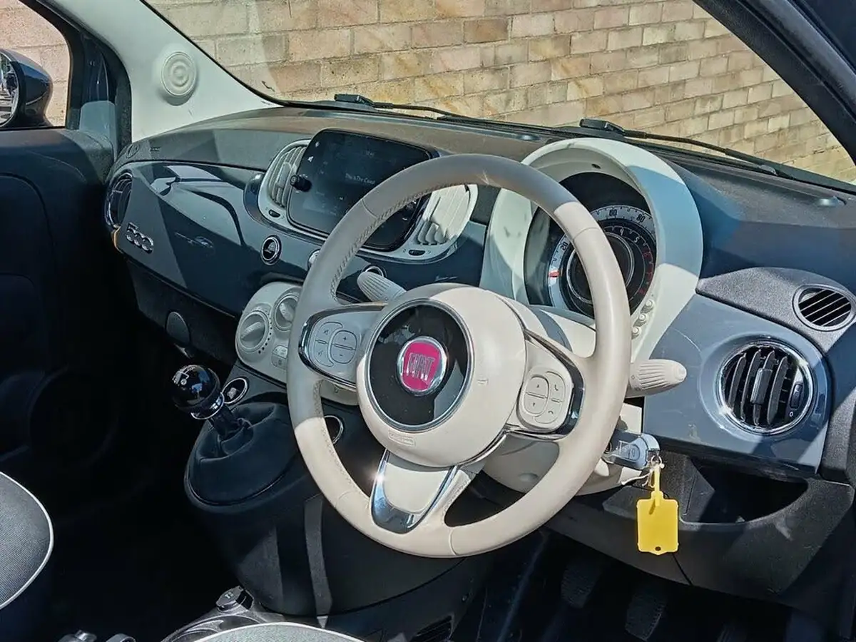 2019-fiat-500-12-lounge-big-3