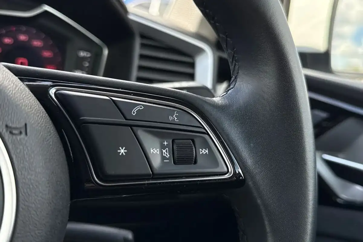 2022-audi-a1-10-25-tfsi-sport-big-31