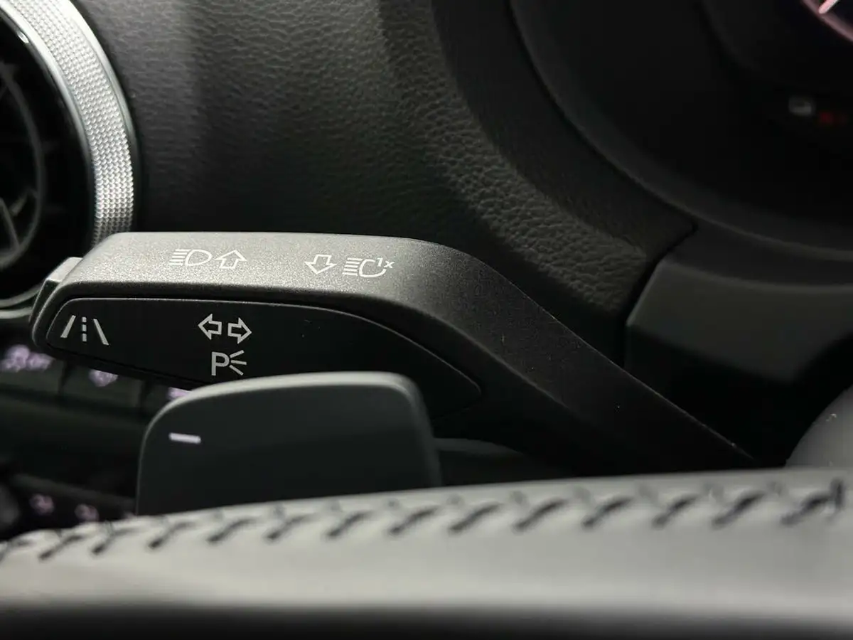 2020-audi-a3-14-40-e-tron-big-10