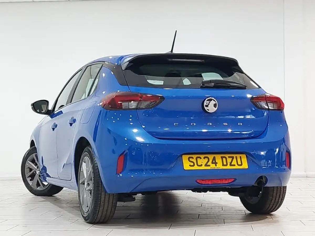 2024-vauxhall-corsa-12i-design-big-1