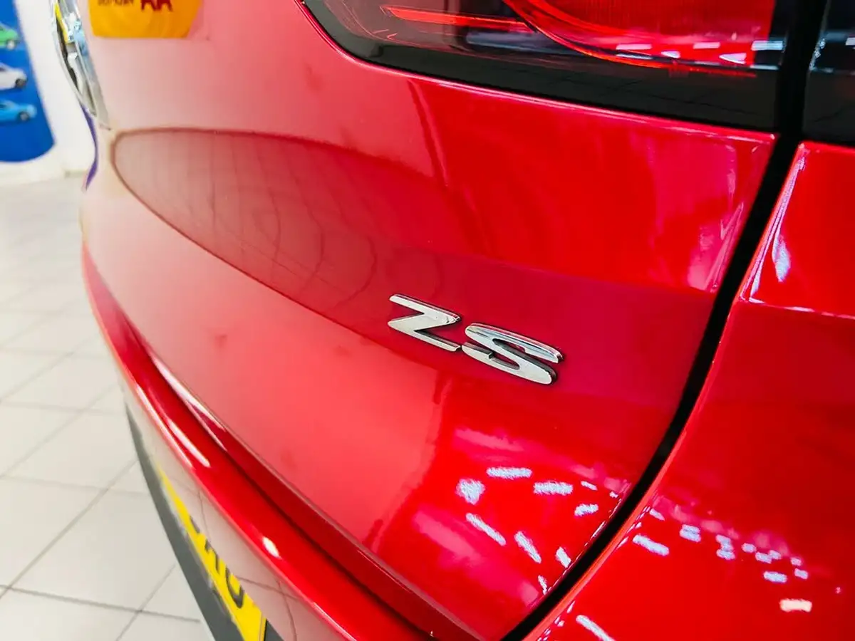 2019-mg-zs-suv-10t-gdi-excite-111ps-big-37