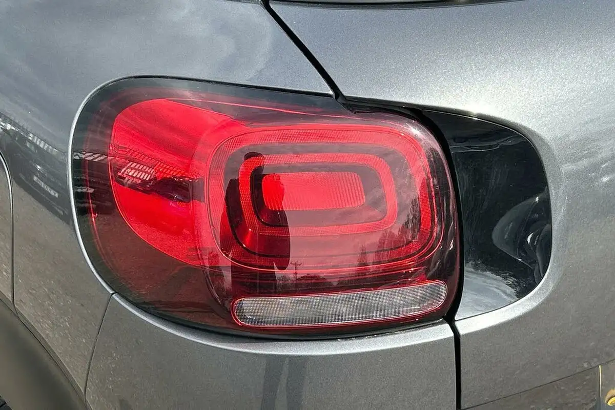 2020-citroen-c3-aircross-15bluehdi-flair-big-26