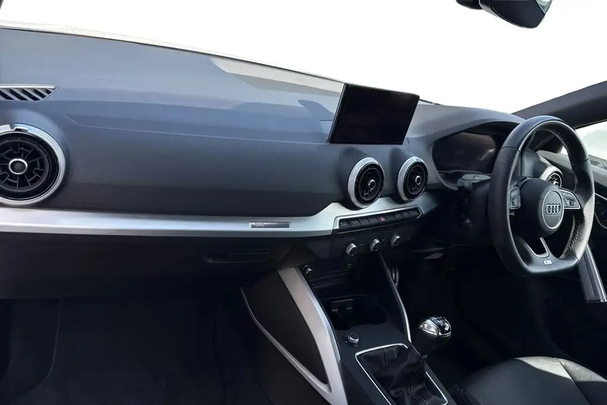 2021-audi-q2-15-35-tfsi-s-line-big-8
