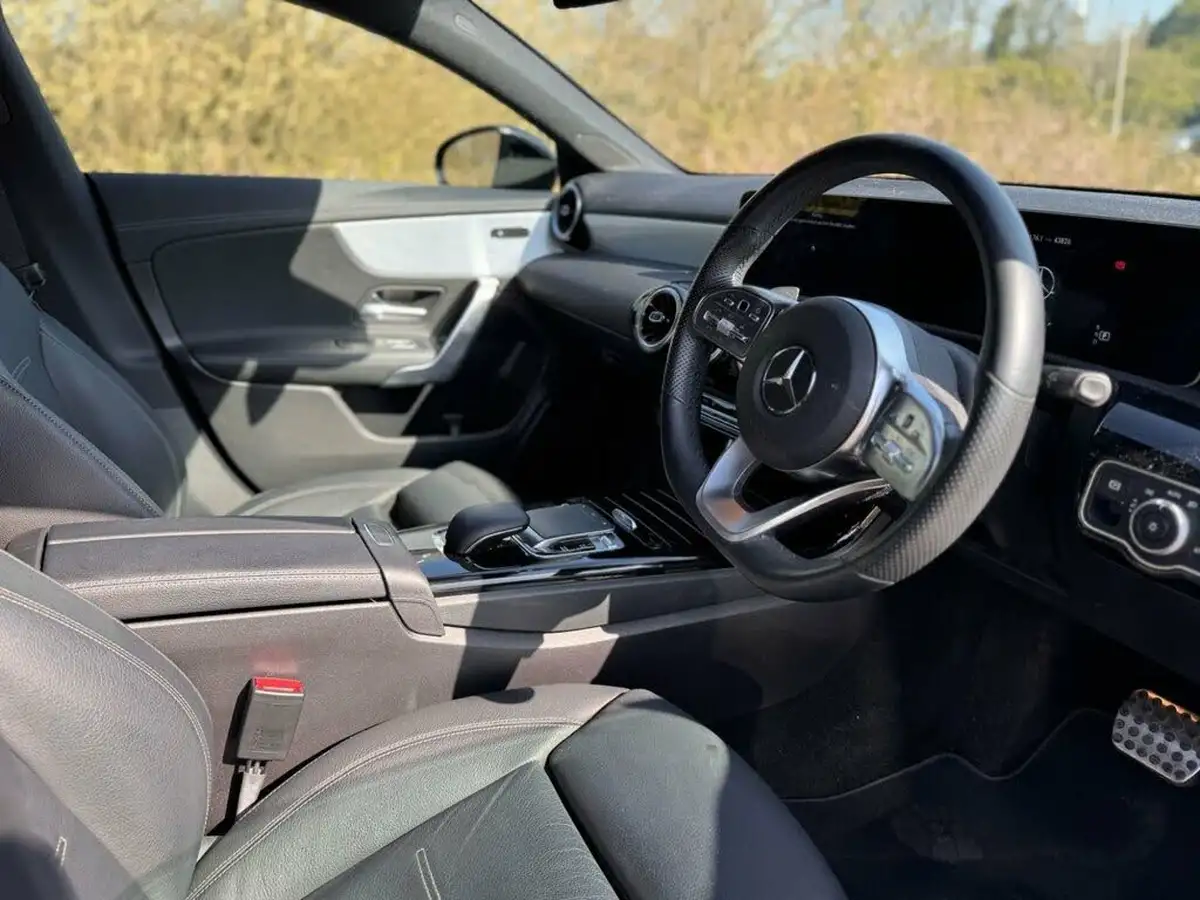 2019-mercedes-benz-cla-13-cla-180-amg-line-shooting-brake-5d-big-9