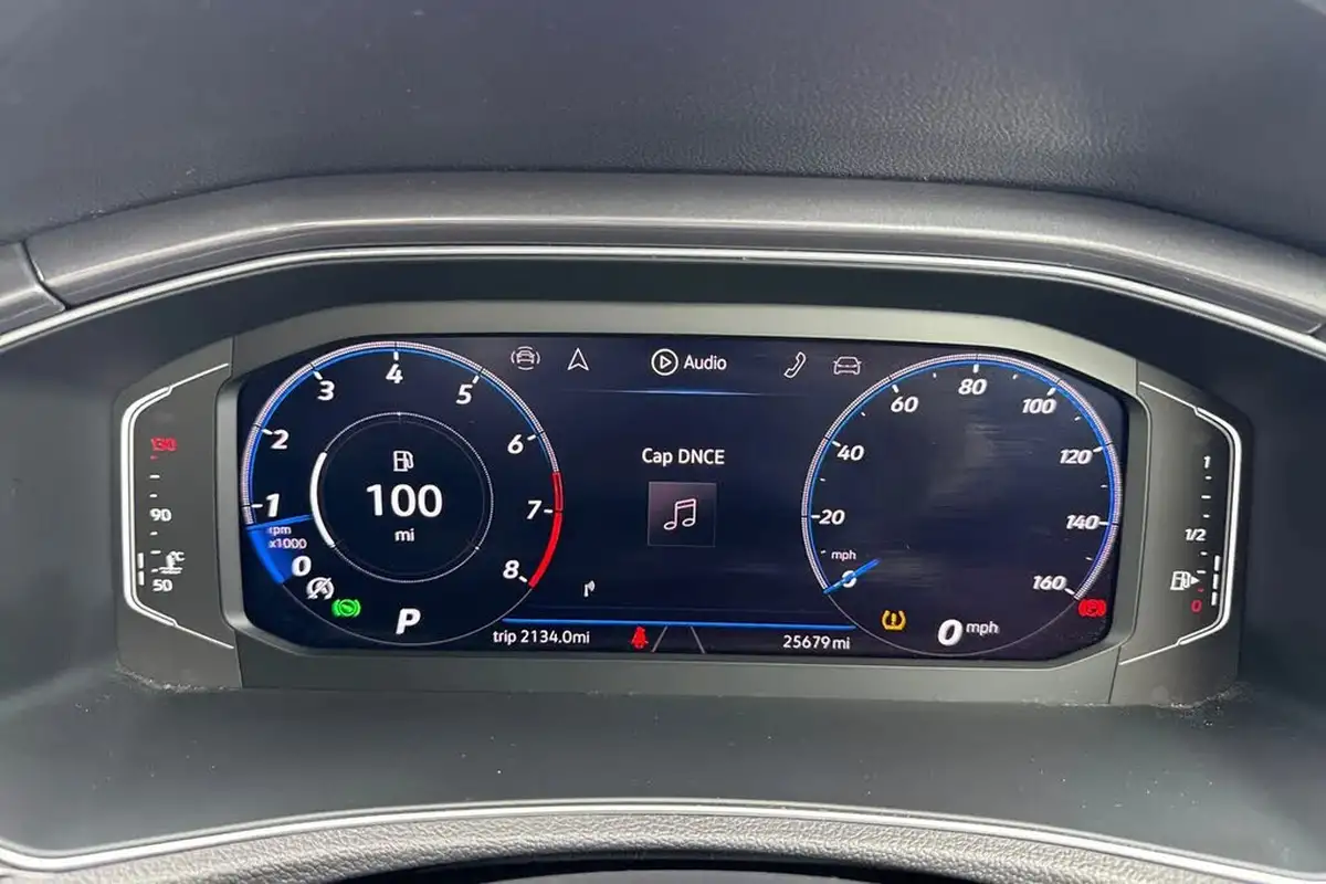 2021-volkswagen-t-roc-15-tsi-r-line-hatchback-5d-dsg-big-48