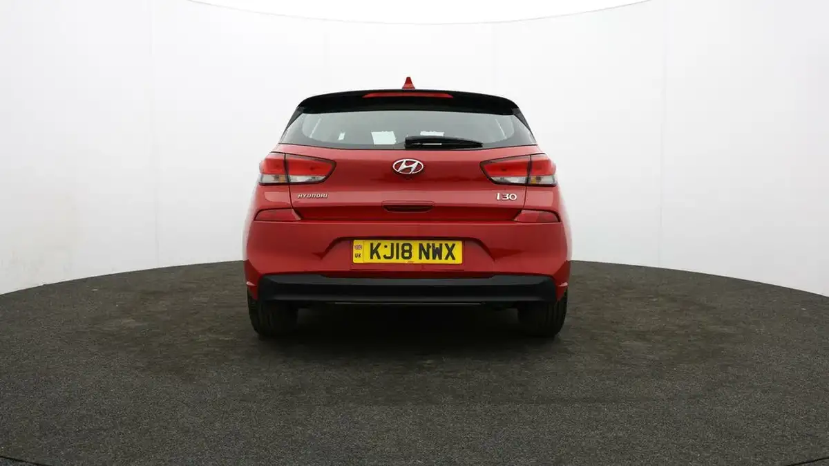 2018-hyundai-i30-16crdi-se-nav-109ps-blue-drive-isg-hatchback-1582cc-dct-big-46