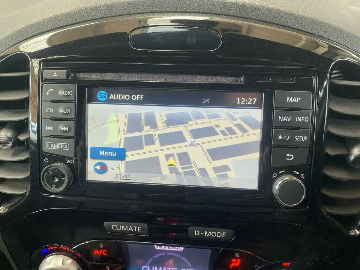 2015-nissan-juke-16-tekna-117ps-1598cc-xtronic-cvt-big-21