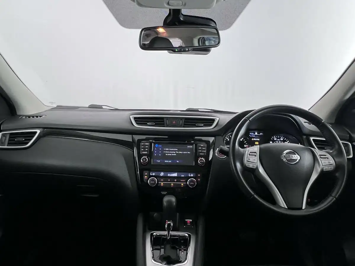 2015-nissan-qashqai-16dci-tekna-xtronic-cvt-big-13