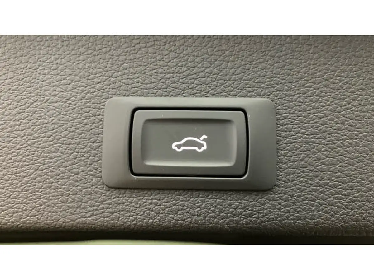 2024-audi-q2-10-30-tfsi-s-line-116ps-big-36
