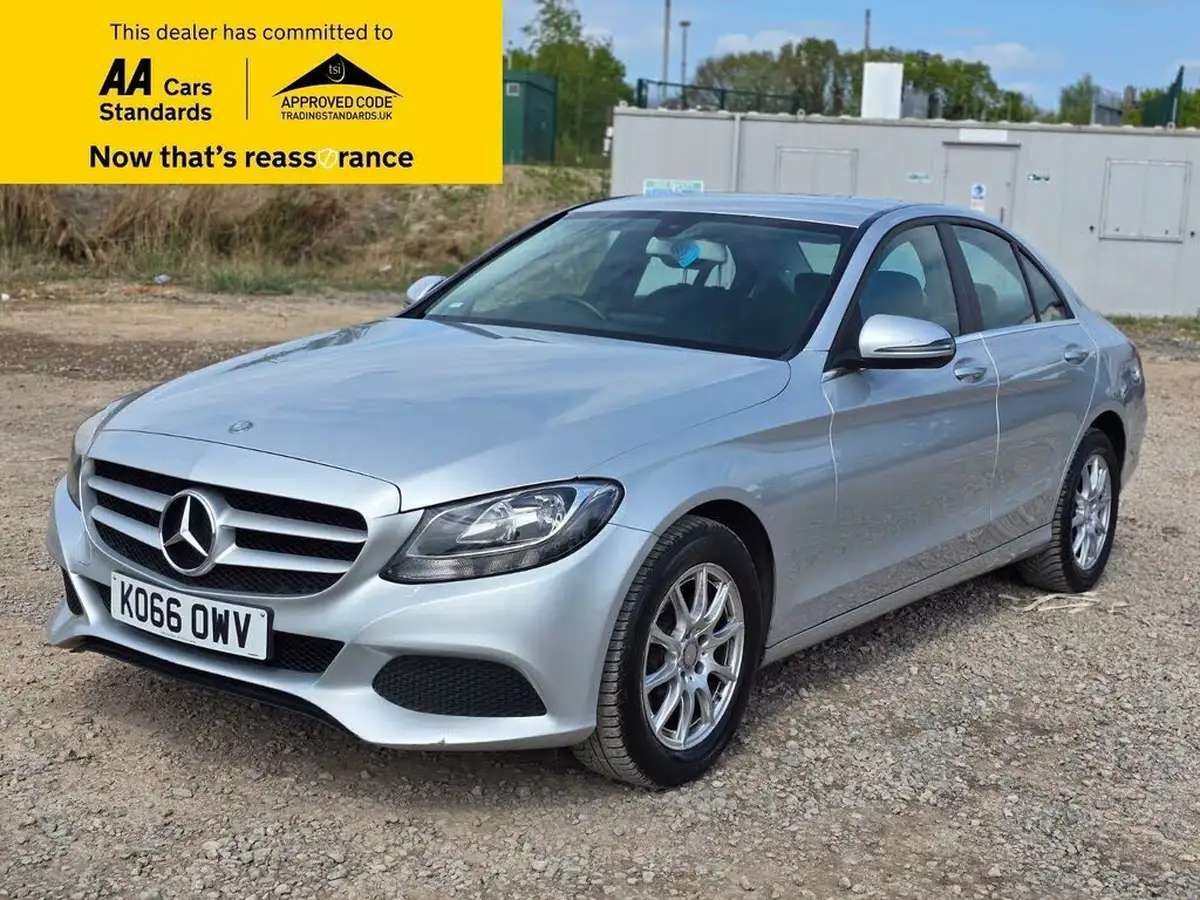 2017-mercedes-benz-c-class-20-c200-se-saloon-4d-9g-tronic-plus-big-2