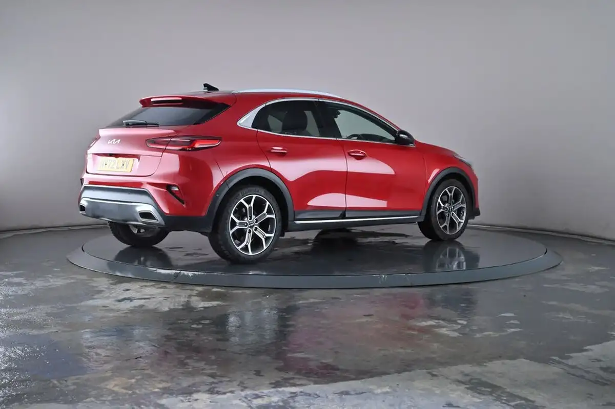 2022-kia-xceed-15-t-gdi-4-big-17