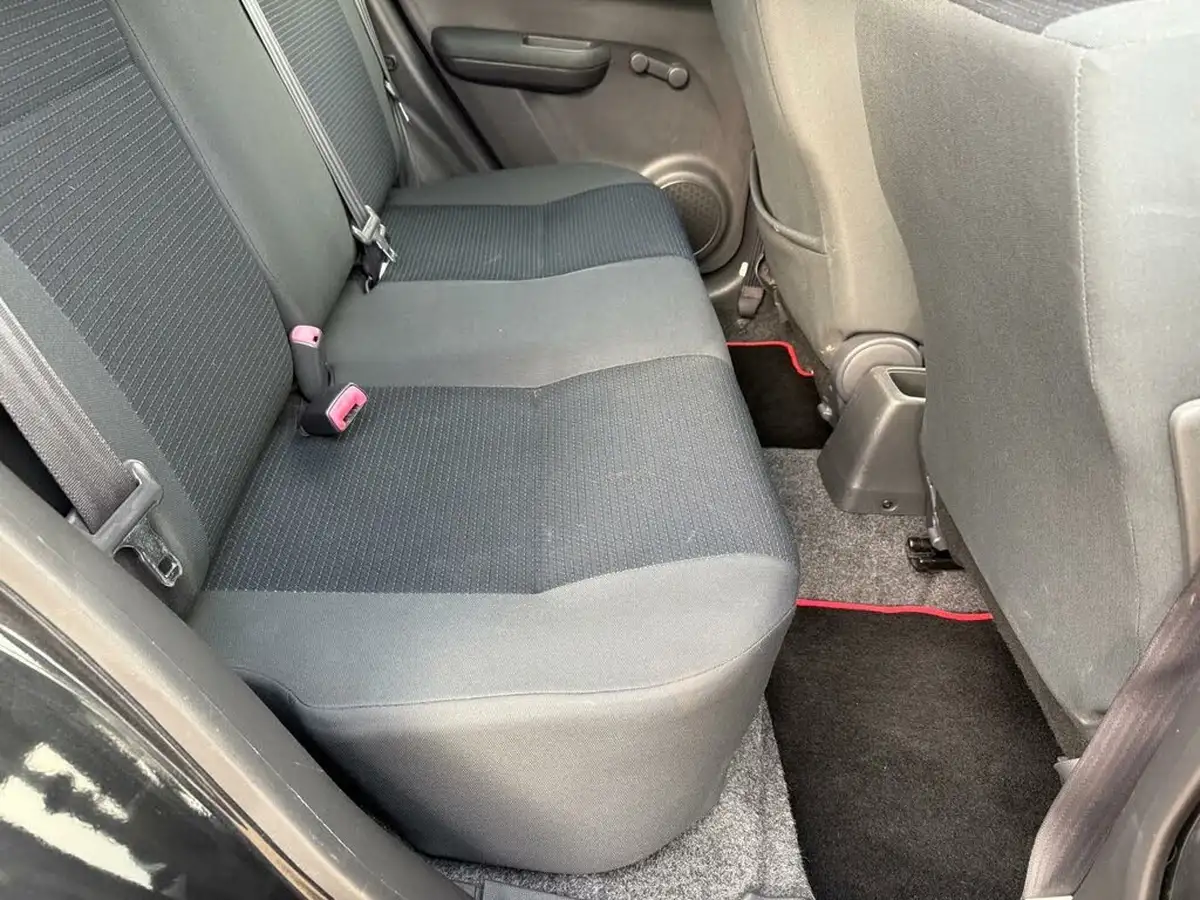 2008-suzuki-swift-13-gl-5d-big-37