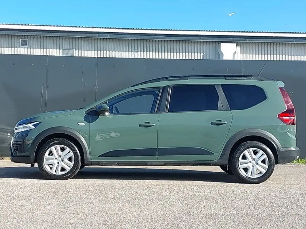 2024-dacia-jogger-16-tce-expression-big-3