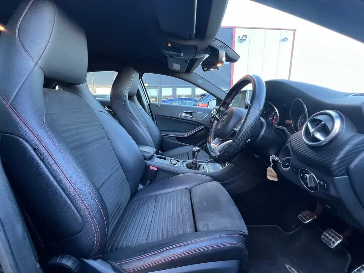 2016-mercedes-benz-a-class-15d-a180d-amg-line-ss-big-15