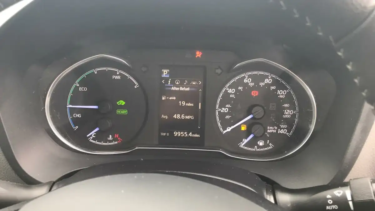 2019-toyota-yaris-15-vvt-i-icon-tech-hybrid-big-8