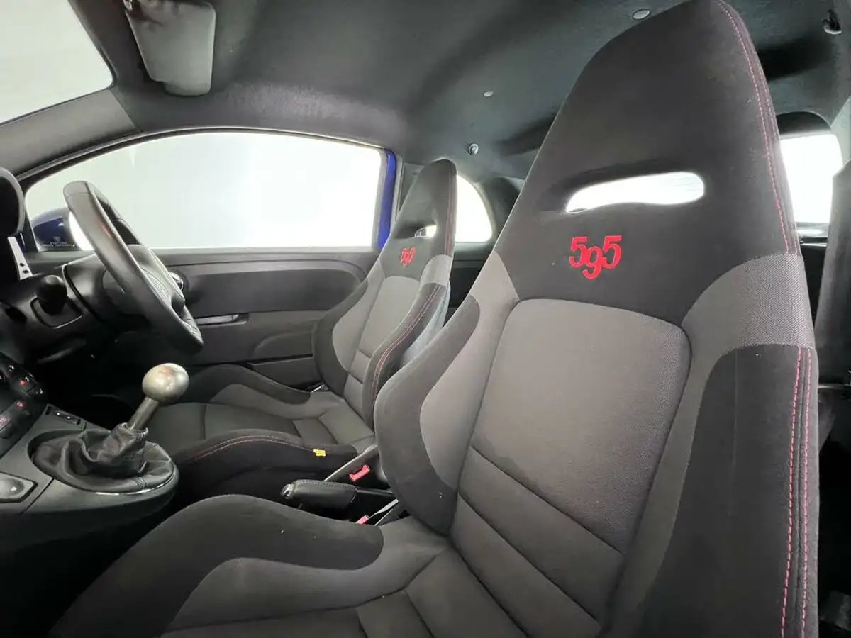 2016-abarth-500-14-tjet-595-competizione-big-10
