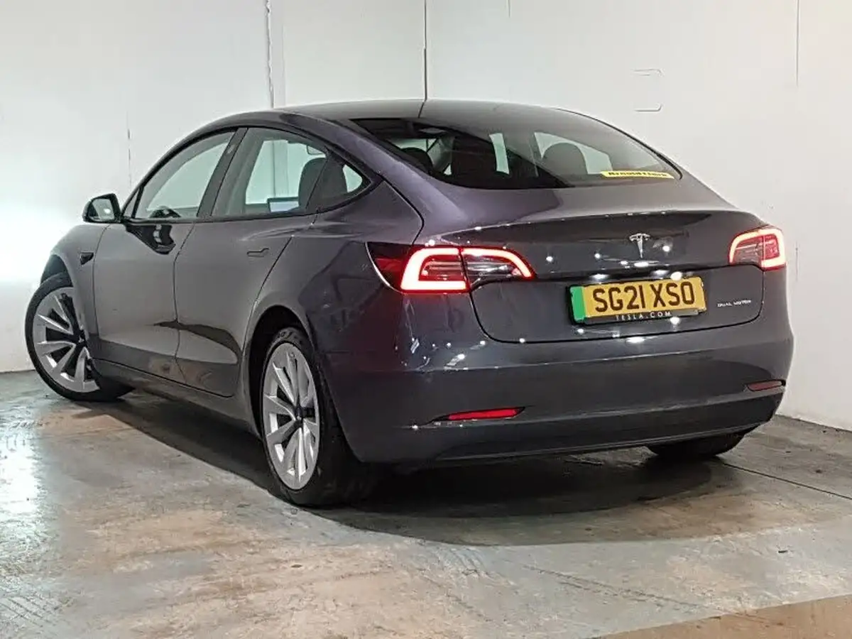 2021-tesla-model-3-e-long-range-4x4-big-1