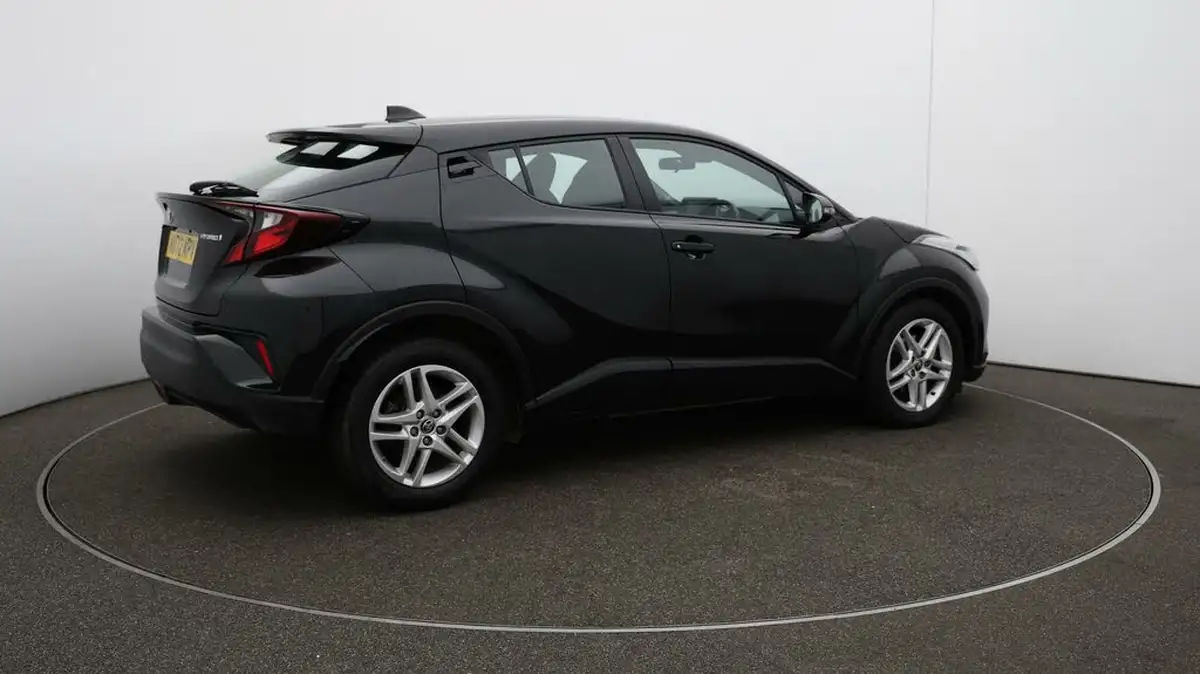 2022-toyota-c-hr-18-vvt-i-icon-big-45