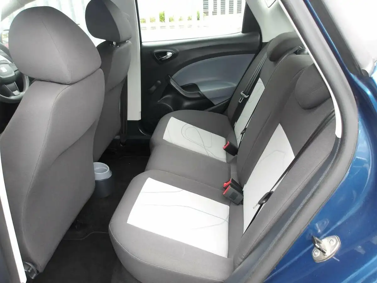 2012-seat-ibiza-12-s-12v-70-hatchback-5d-big-9