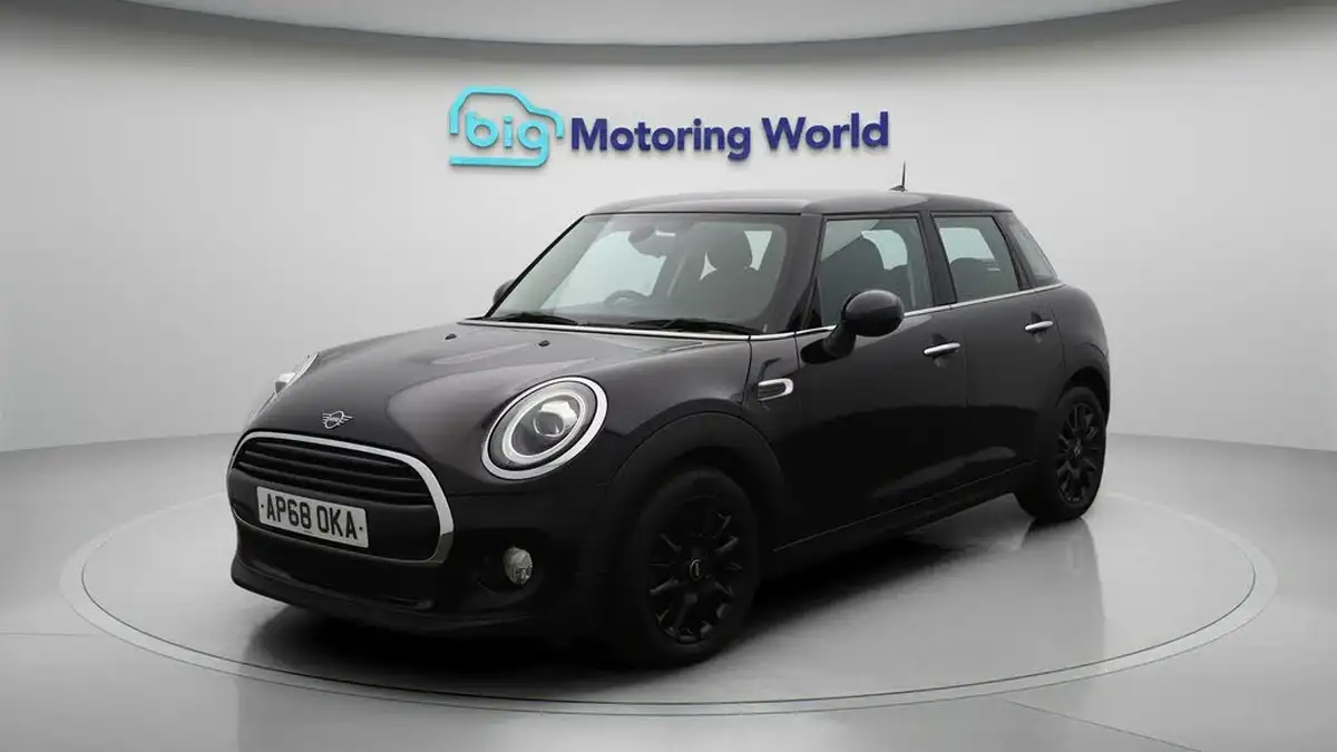 2018-mini-cooper-15-cooper-classic-ss-hatchback-5d-big-3