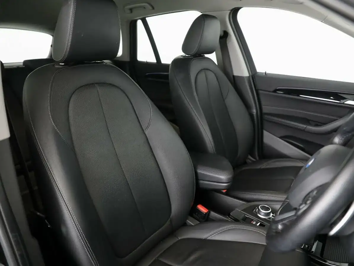 2022-bmw-x1-20-sdrive20i-xline-big-19