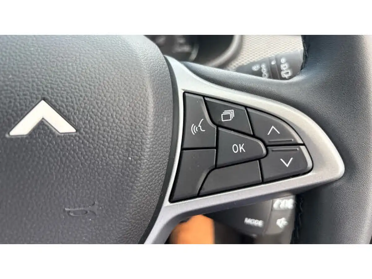 2024-dacia-sandero-10-tce-journey-90bhp-big-27