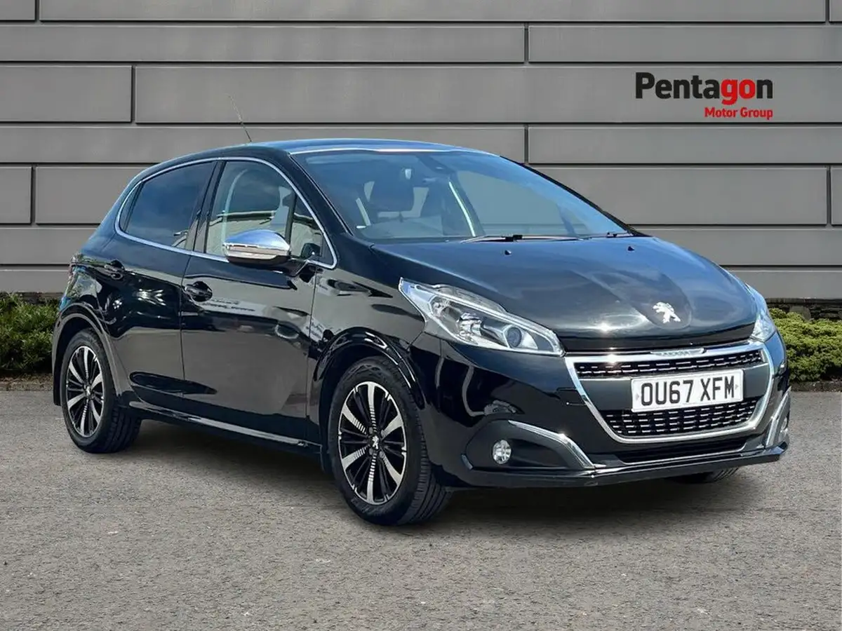 2017-peugeot-208-12-puretech-allure-premium-big-0