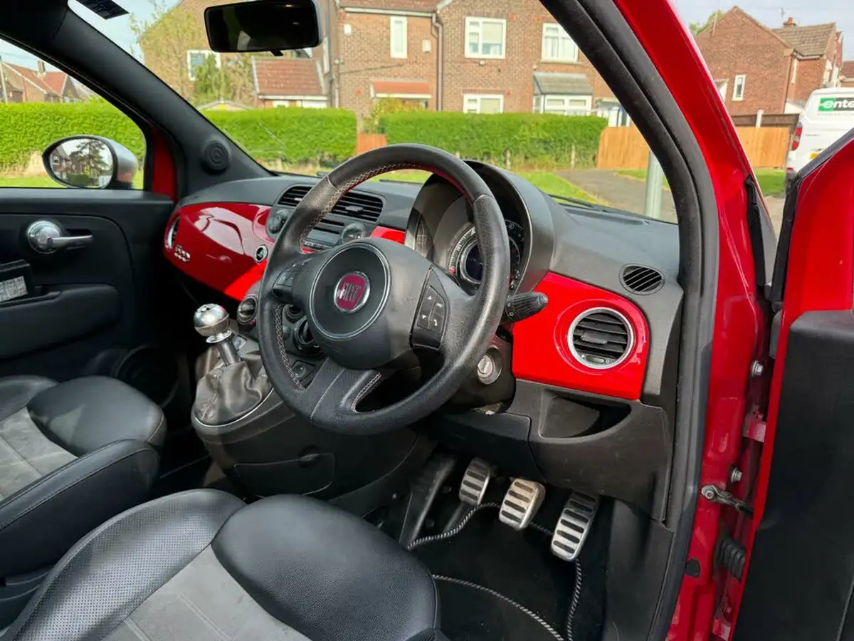 2012-fiat-500-09-street-big-8