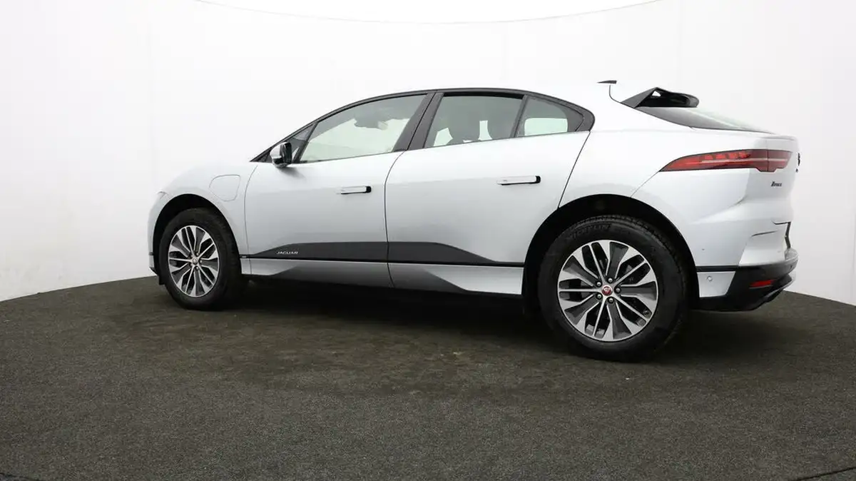 2021-jaguar-i-pace-ev400-se-big-63