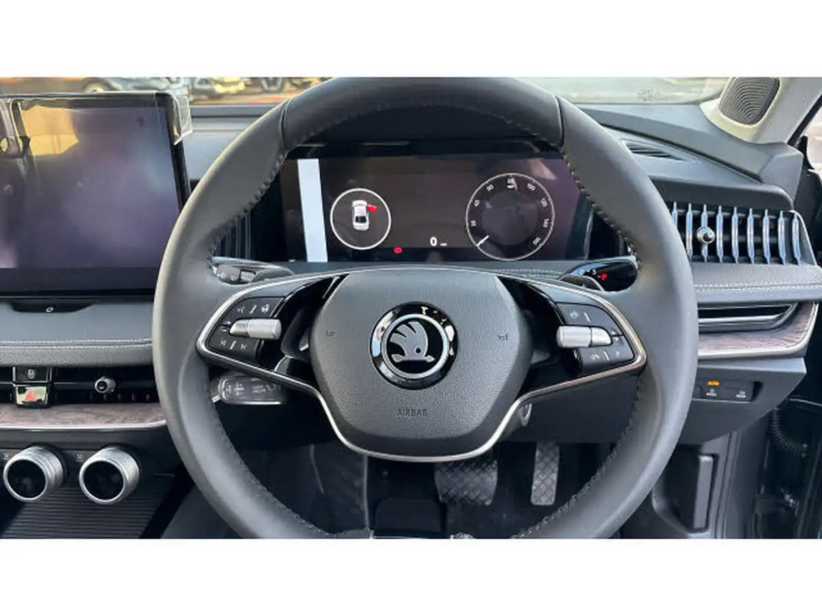 2024-skoda-superb-20tdi-laurin-klement-193ps-4x4-hatchback-big-9