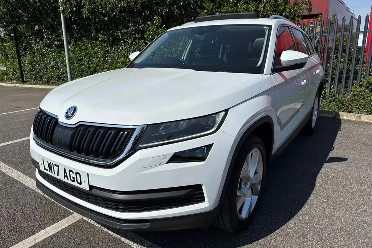 2017-skoda-kodiaq-20tdi-edition-150ps-4x4-5-seatsss-dsg-big-25