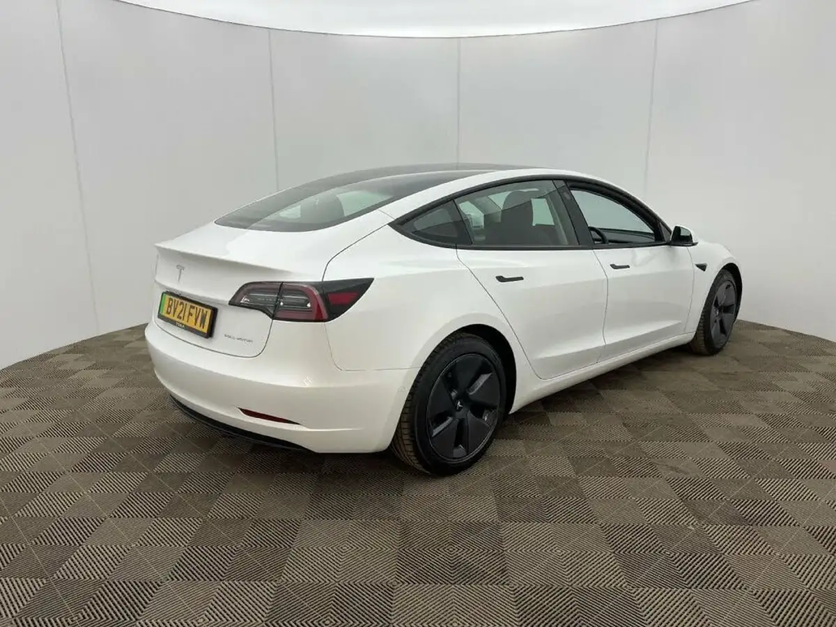 2021-tesla-model-3-e-long-range-4x4-big-1