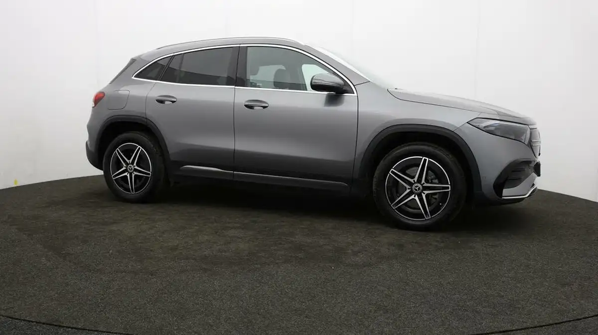 2022-mercedes-benz-eqa-e-eqa-250-amg-line-big-35