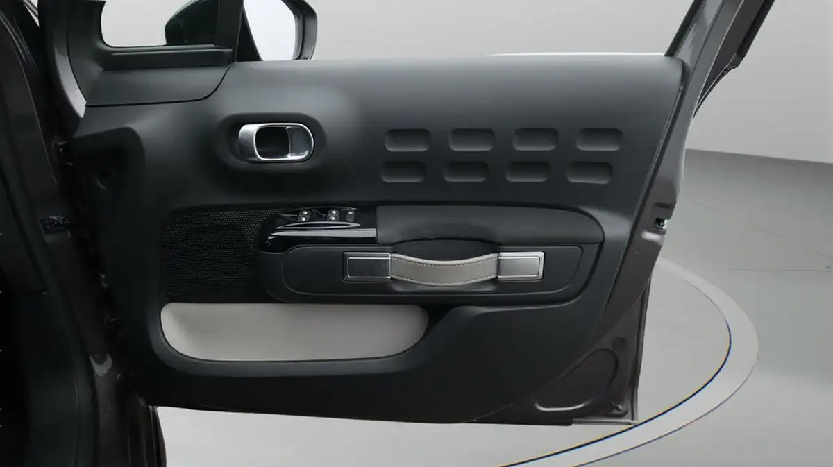2019-citroen-c3-12-puretech-flair-110ps-ss-eat6-big-15