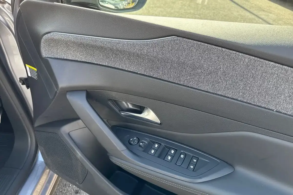2023-peugeot-408-12-puretech-allure-premium-big-20
