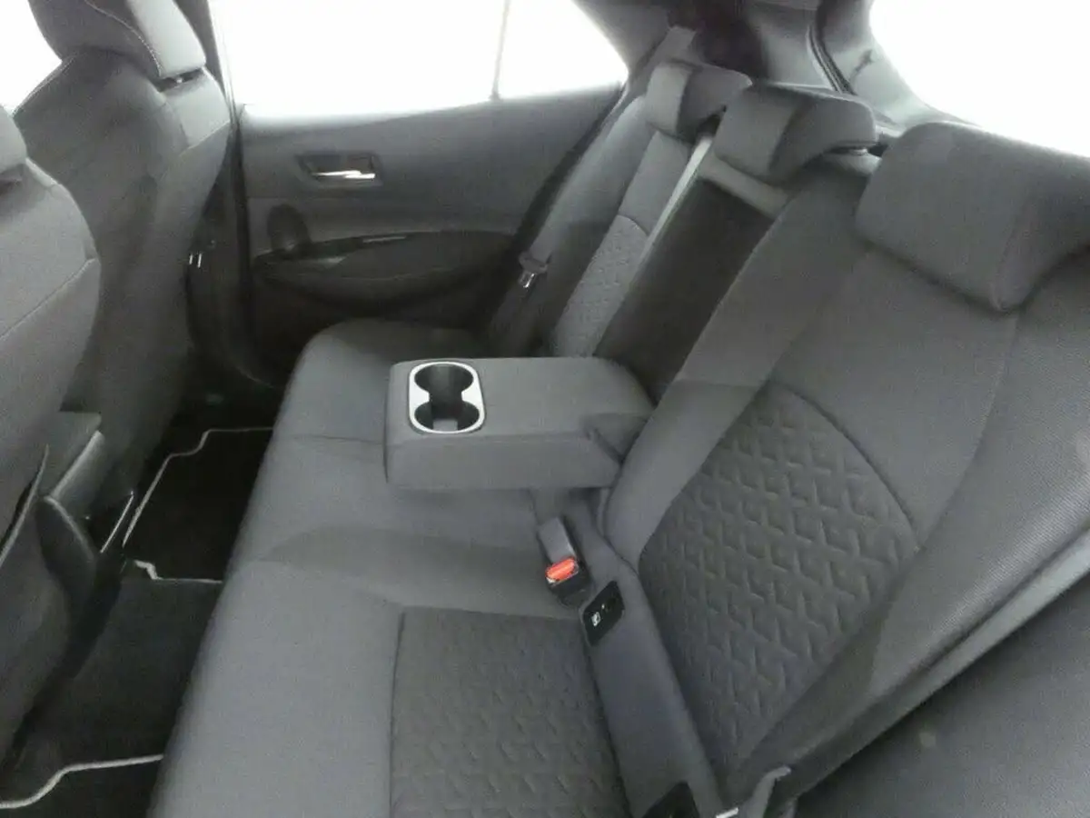 2020-toyota-corolla-18-vvt-i-icon-tech-spare-wheel-hatchback-5d-big-18