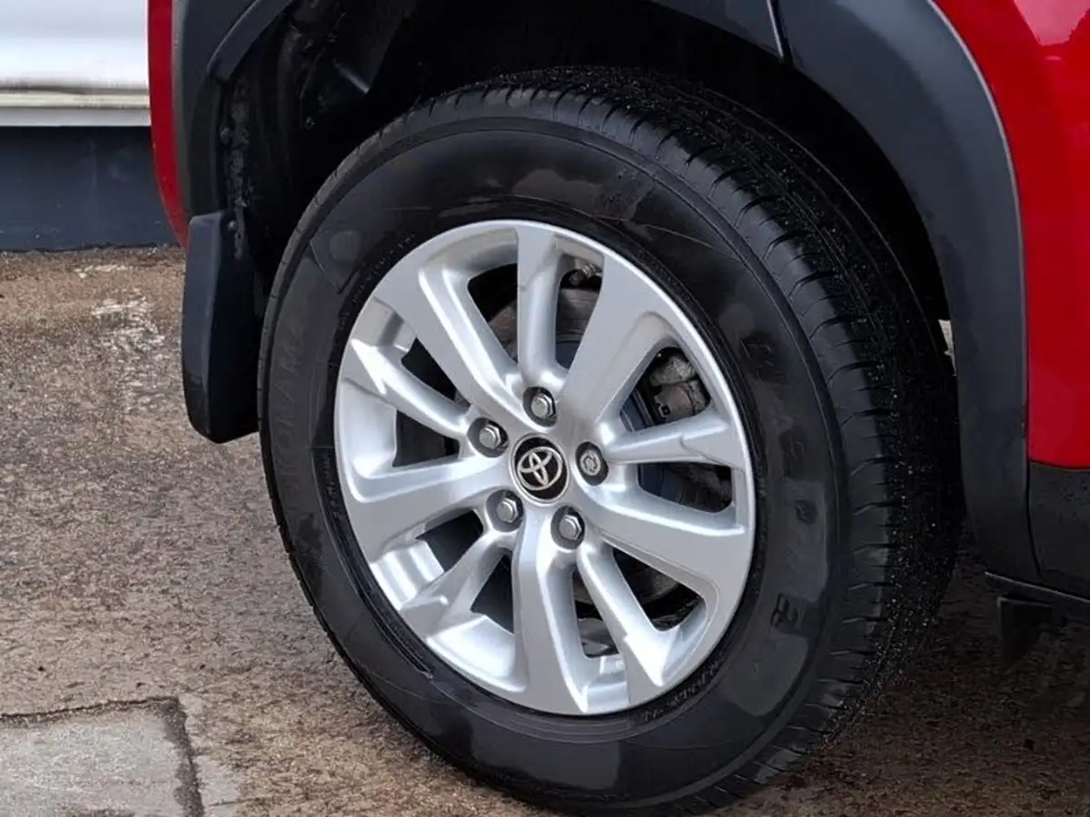 2022-toyota-yaris-cross-15-vvt-i-icon-big-8