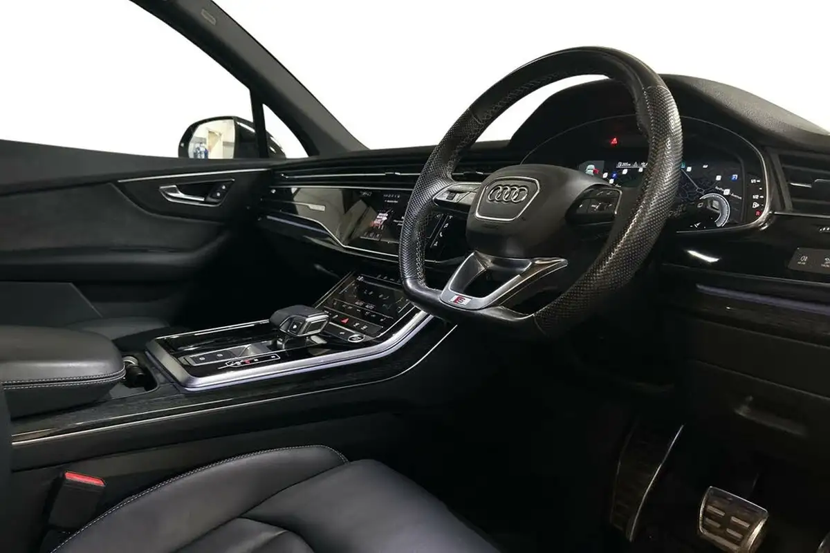 2021-audi-q7-30-50-tdi-black-edition-big-6