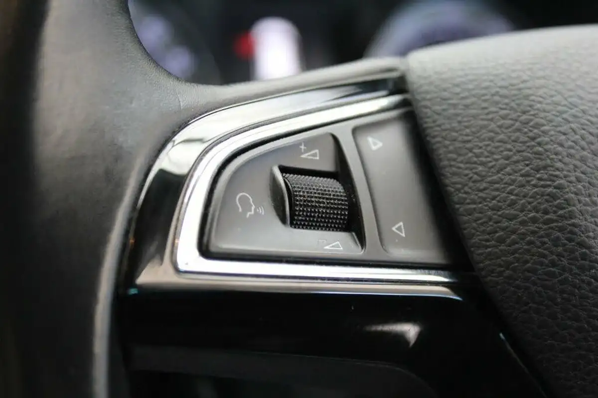 2019-skoda-octavia-20tdi-se-l-estate-big-33