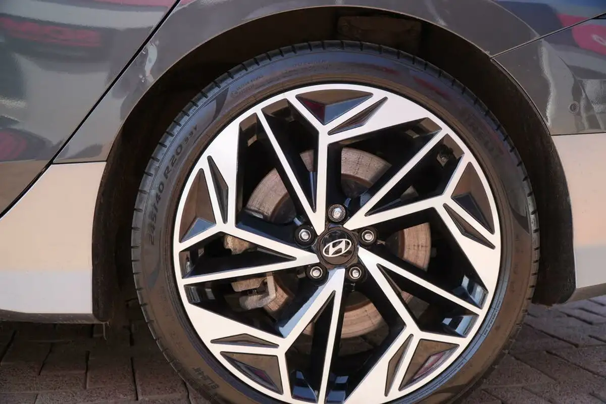 2024-hyundai-ioniq-6-e-ultimate-325ps-dual-motor-awd-big-47