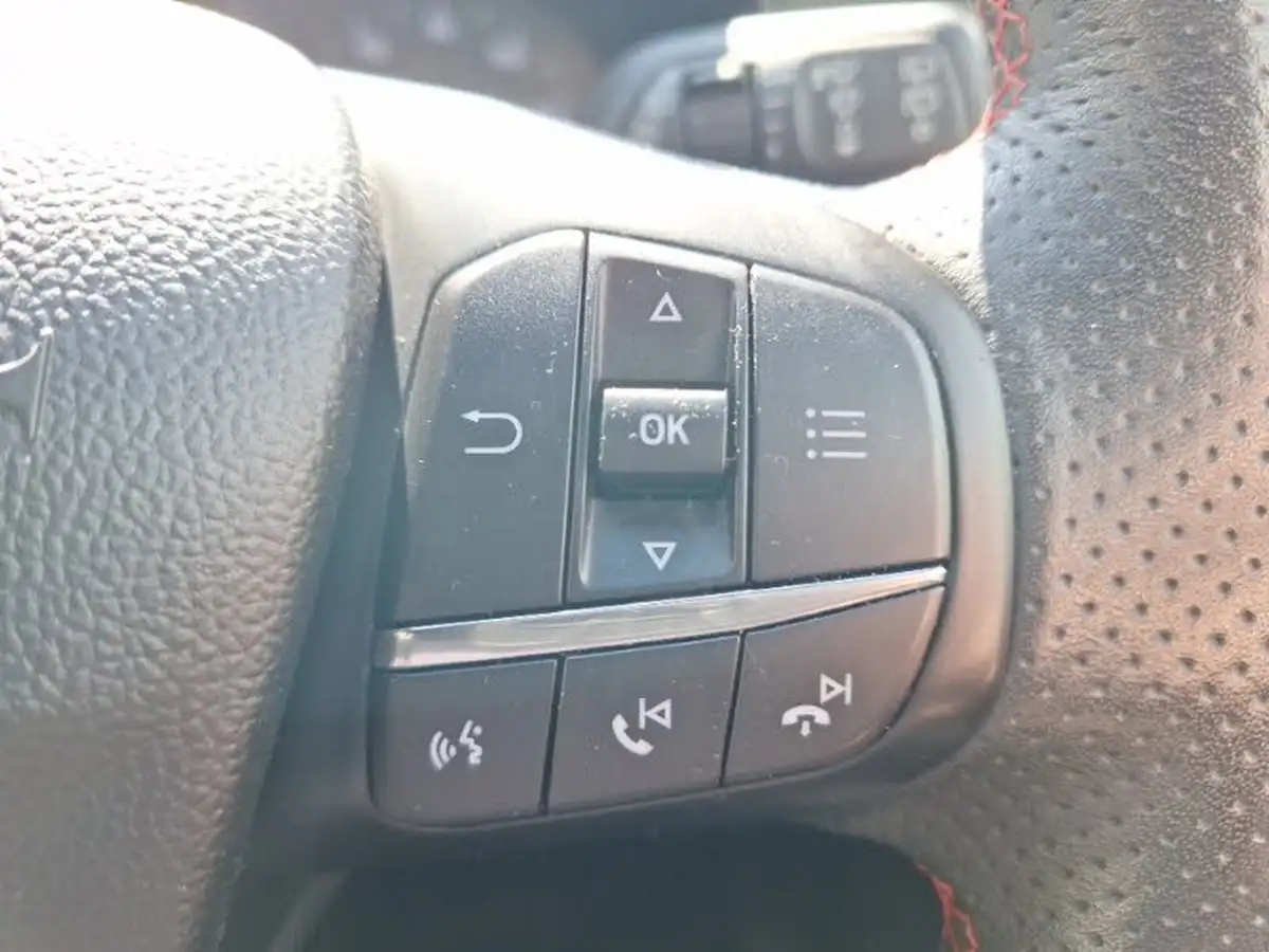 2020-ford-focus-10t-st-line-hatchback-big-16